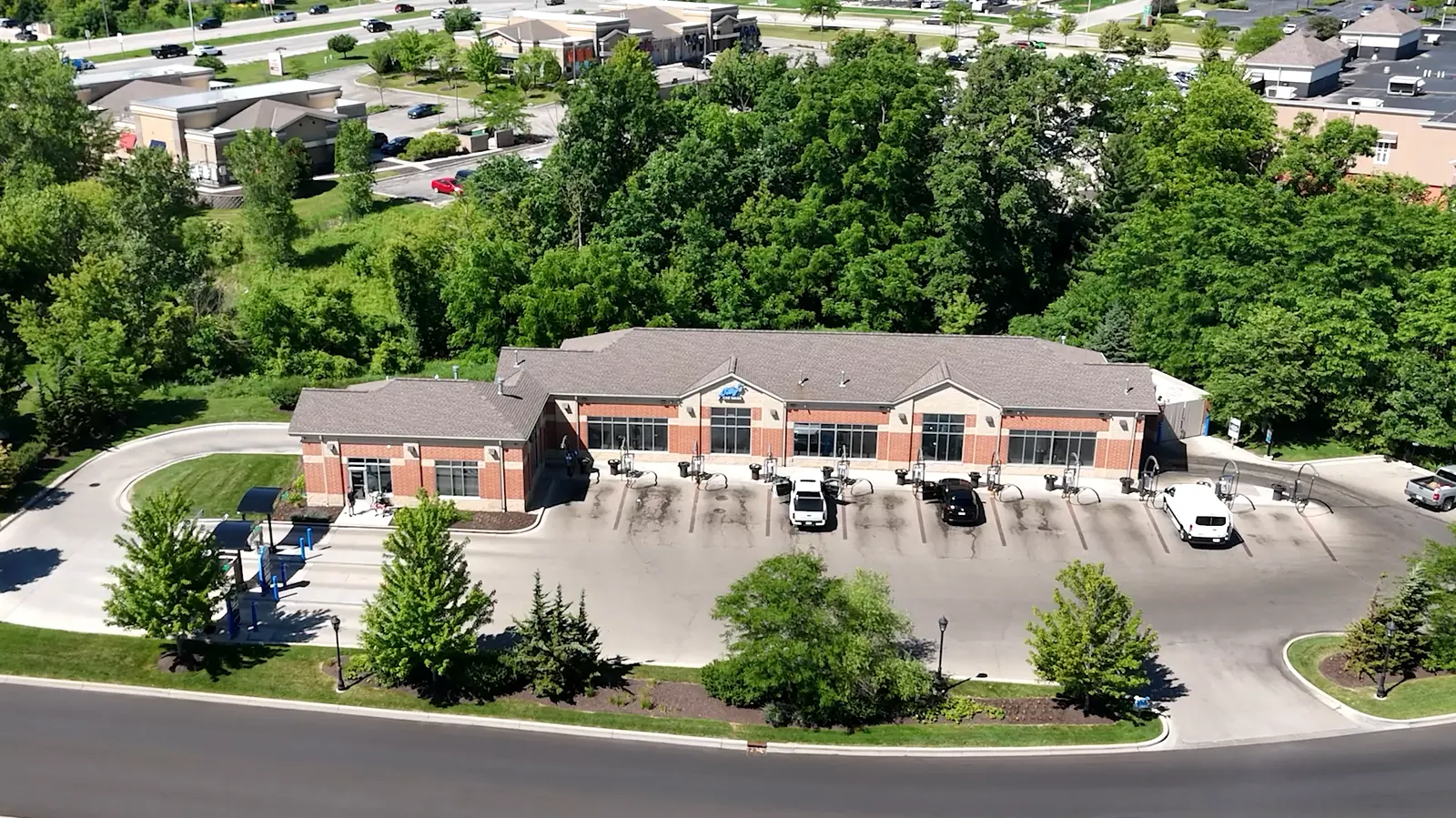 Jilly's Car Wash in Pewaukee, Wisconsin